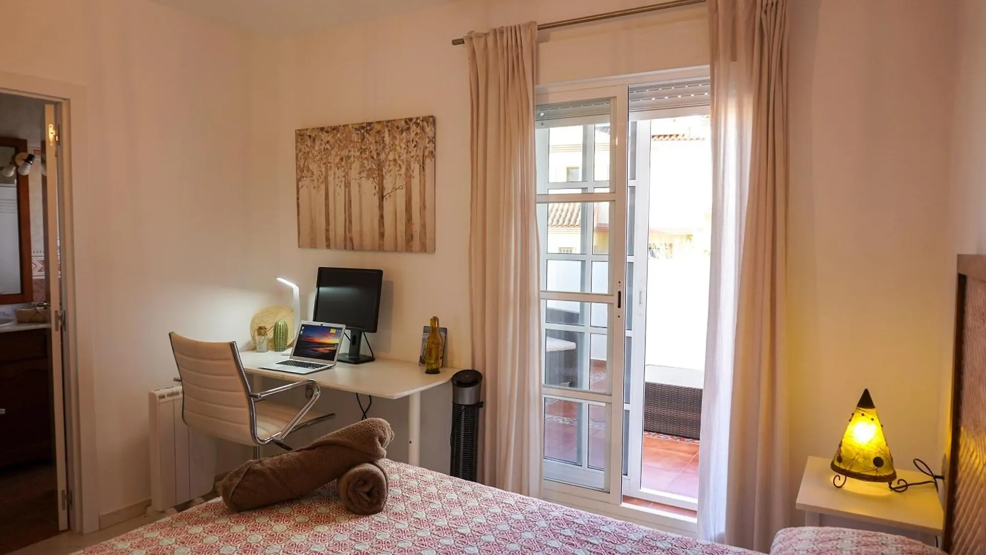 Tarifa Family House 5 Min Walk To The Beach And Old Town