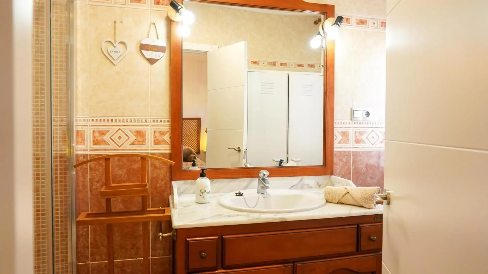 Tarifa Family House 5 Min Walk To The Beach And Old Town