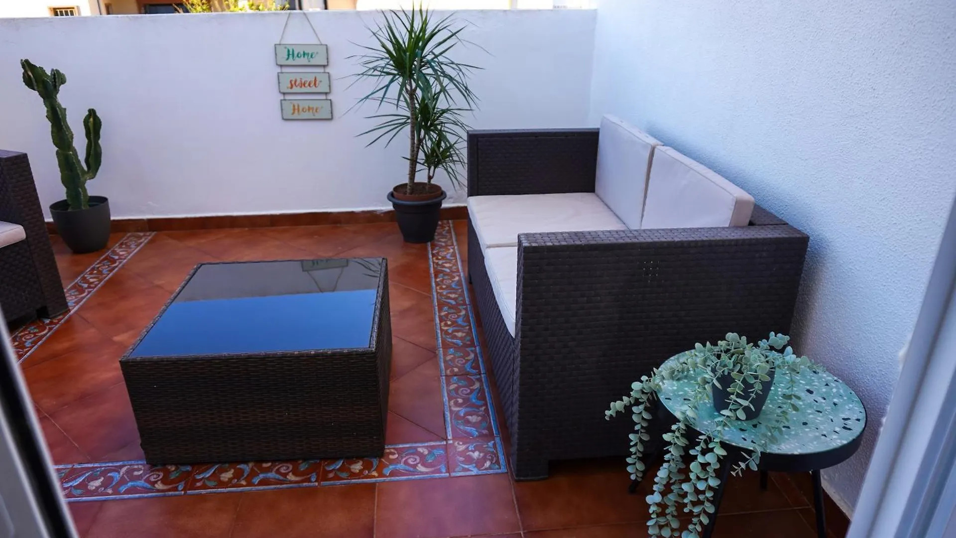 Tarifa Family House 5 Min Walk To The Beach And Old Town Chalet