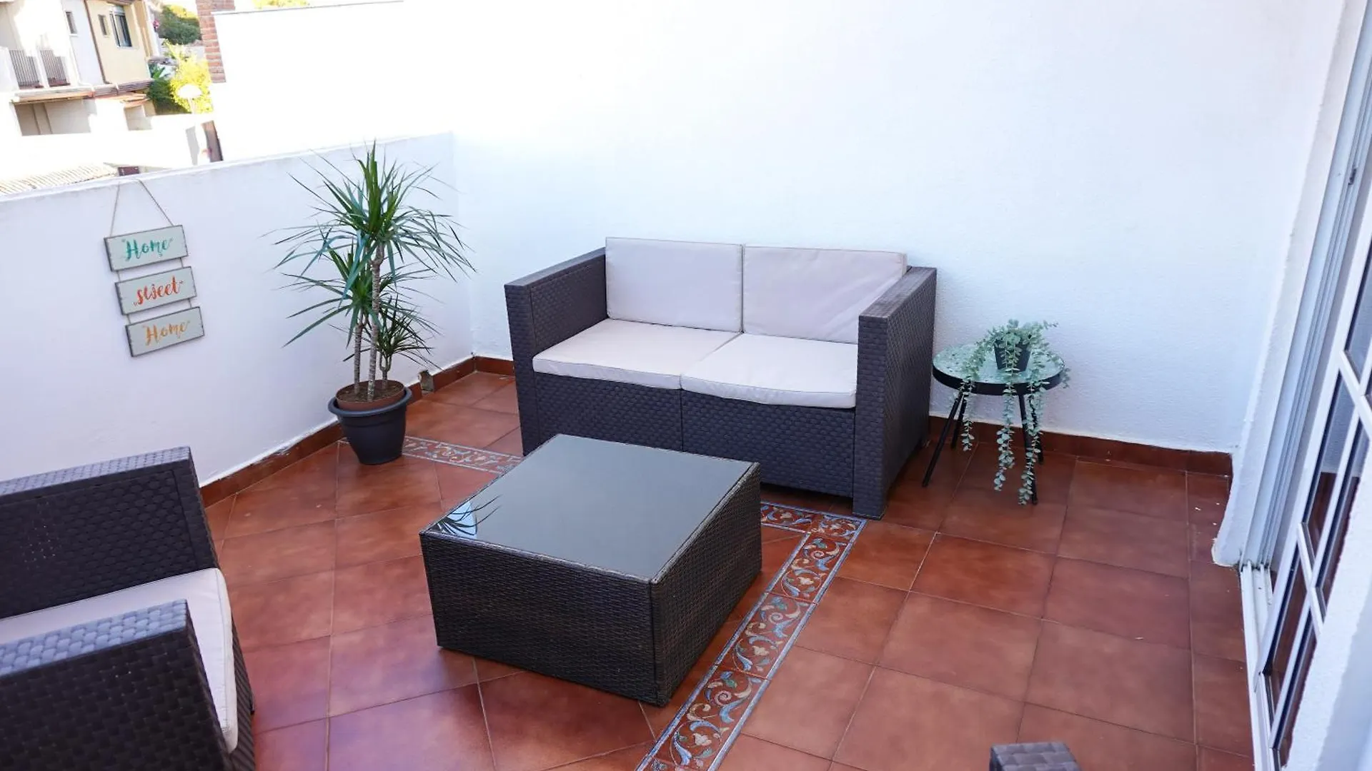 Tarifa Family House 5 Min Walk To The Beach And Old Town Chalet